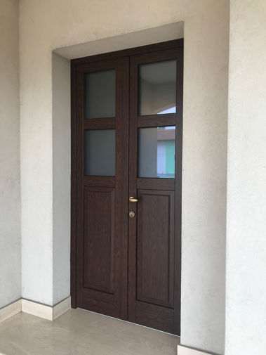 portoncino su misura in legno, ingresso in abete lamellare, portoncino su misura padova, ingresso su misura vicenza