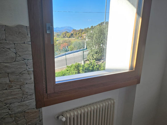 rovere lamellare, infissi in rovere lamellare, finestra in rovere lamellare, rovere legno pregiato, infissi su misura in rovere