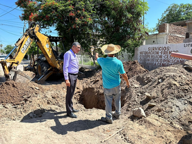Supervisa alcalde Luis Fuentes la rehabilitación y ampliación de la red de alcantarillado en la Moderna Sur