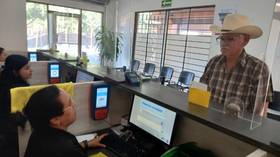 Atiende Gobierno de Sonora módulos de credencialización de transporte y electrolinera en vacaciones