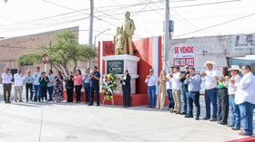 Conmemora Ayuntamiento de Guaymas el Día del Maestro