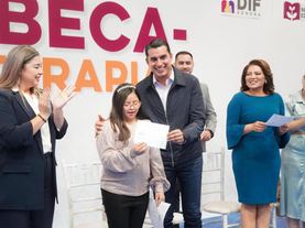 Beneficia Gobernador Durazo a personas con discapacidad intelectual a través de becaterapias: Froylán Gámez