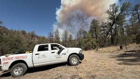Gobierno de Sonora logra importante avance en el control y liquidación del incendio forestal en Agua Prieta