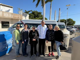 Entrega alcalde Luis Fuentes, tinacos y cisternas a través del programa de Mariana Trinitaria