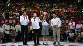 Gobernador Durazo invita a participar en la convocatoria de becas públicas para nivel básico