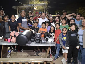 Apoya Toño Astiazarán al box en El Chaparral, en Hermosillo