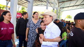 Gobernador Durazo impulsa formación de más de 100 mil niños y jóvenes con Centros de Bienestar