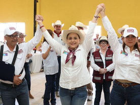 Familias del valle de Guaymas respaldan proyectos de trabajo de la doctora Karla Córdova González