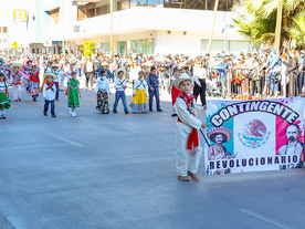 Celebra Ayuntamiento de Guaymas desfile Conmemorativo al CXIV aniversario de la Revolución Mexicana