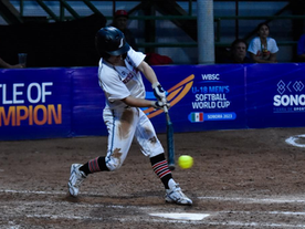 Pierde Estados Unidos invicto, pero pasa como líder de grupo en Mundial de Softbol
