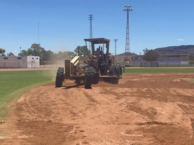 Trabaja Ayuntamiento de Guaymas en la rehabilitación de los campos del trébol