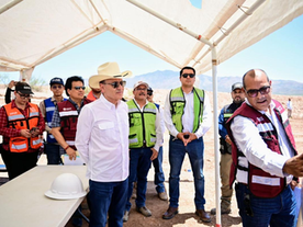 Cumple Gobernador Durazo a habitantes de la sierra; supervisa avances de carretera Bavispe-Nuevo Casas Grandes