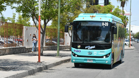 Destacan estudiantes universitarios la seguridad y rapidez del transporte eléctrico H Bus