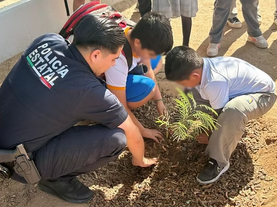 Policía Estatal de Seguridad Pública apuesta por la reforestación a través de “Sembrando Paz”
