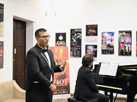 Julio Ortiz comparte su voz para rendir homenaje al doctor Alfonso Ortiz Tirado