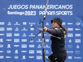 Alejandra Valencia "flecha" oro individual y se despide con tres medallas de Santiago 2023