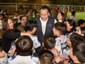 Confirma Toño Astiazarán próxima entrega de unidad deportiva rehabilitada en la colonia Norberto Ortega
