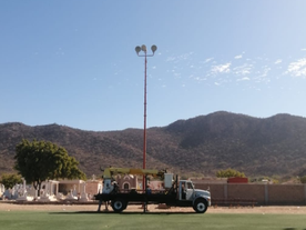Mejoran espacios deportivos con instalación de alumbrado LED