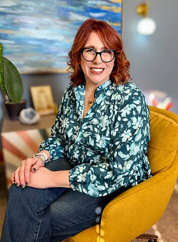 Jennifer Jeska certified grief coach and evidential psychic medium offering grief coaching sessions in the Twin Cities, Minnesota.