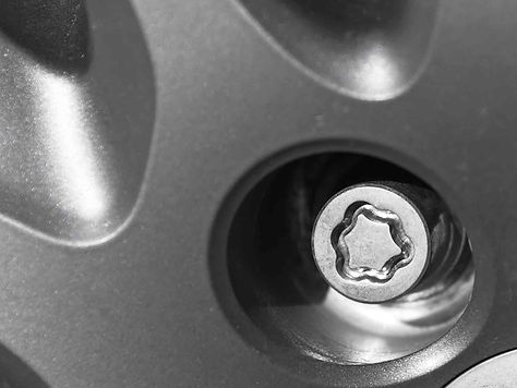 lock nut removal.jpeg