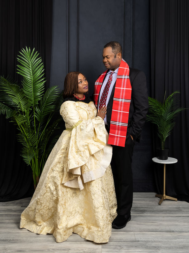 Elegant studio family portrait captured in Bolingbrook Illinois