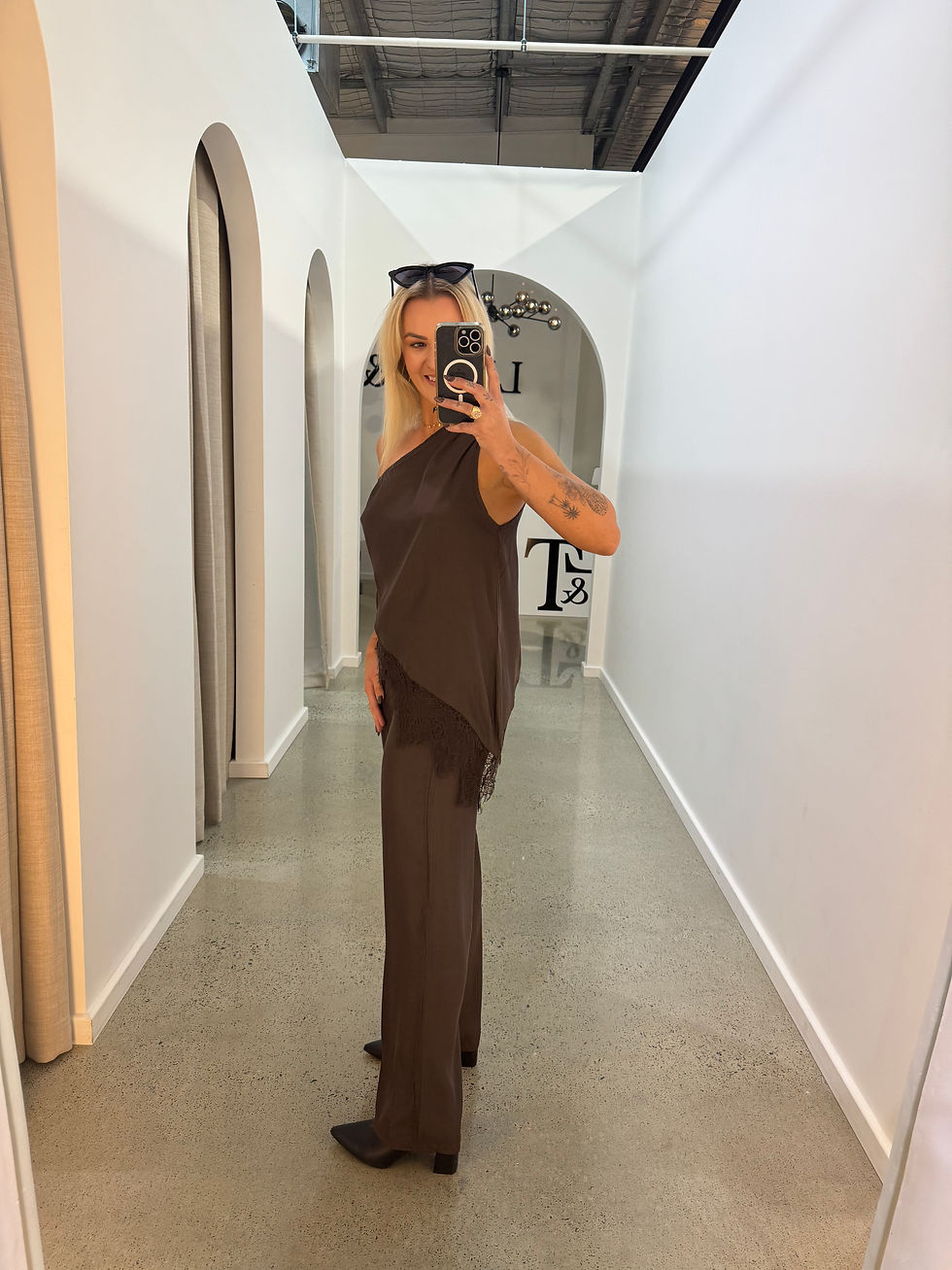 Thumbnail: BY FRANKIE / ONE SHOULDER CUPRO TOP CHOCOLATE / 202612-2