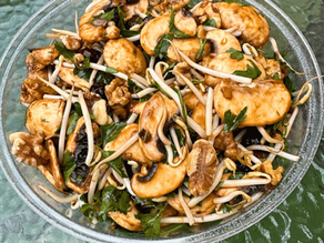 סלט פטריות אגוזים ועשבי תיבול