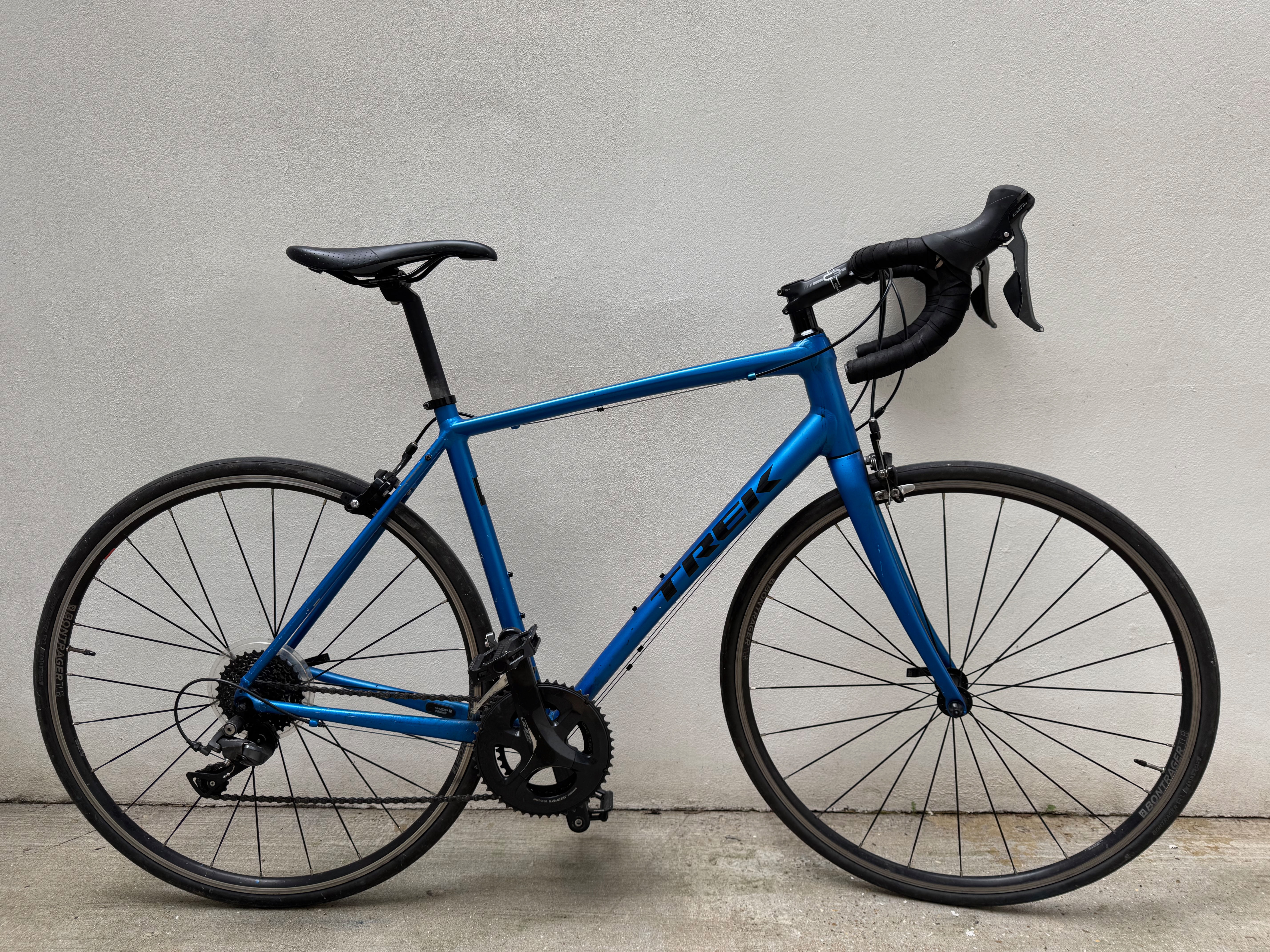 Trek Domane AL2 Claris Alu/Carbon Road Bike (22"/56cm)