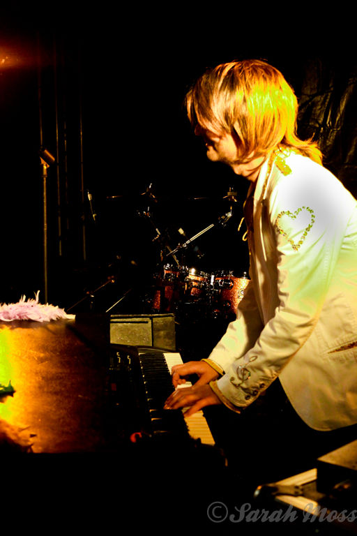 Benny keyboards ABBA Chique