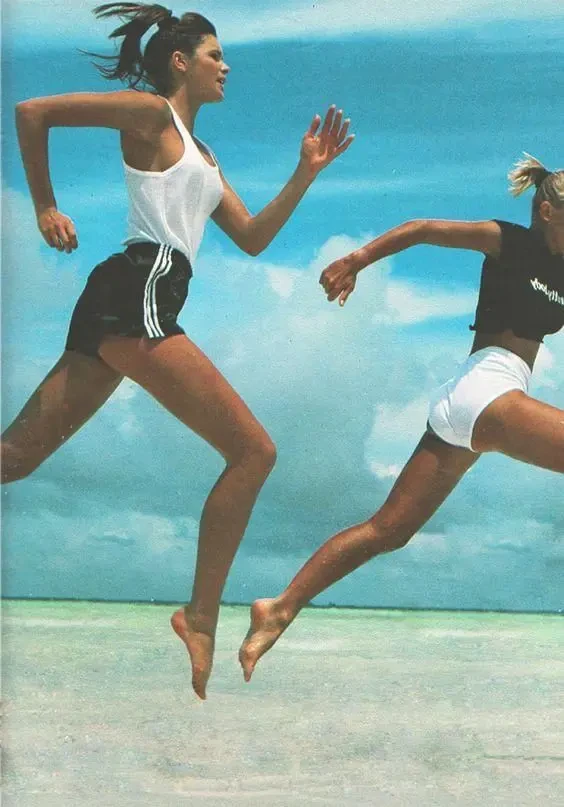 LIFESTYLE Chatty Gals Run Your Running Playlist lifestyle-chatty-gals-run-your-running-playlist