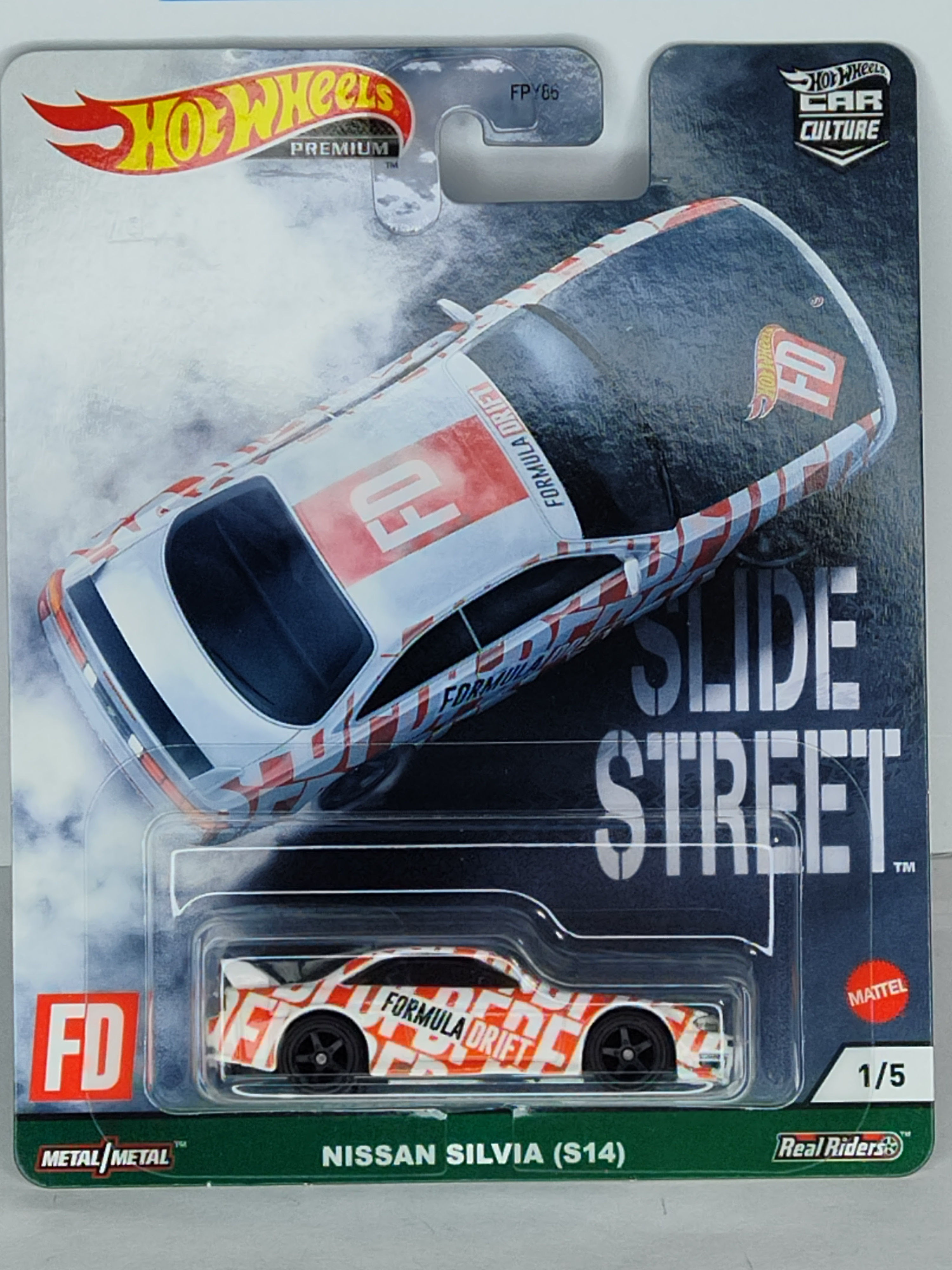 Hot Wheels Premium Car Culture Slide Street Series #1 Nissan Silvia (S14)
