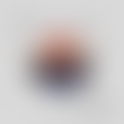 ENVER KUSHI: AROMAT E TRËNDAFILIT TË ZI