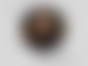 Agim Bajrami: Portreti i një tregimtari, që shkruan, duke udhëtuar.