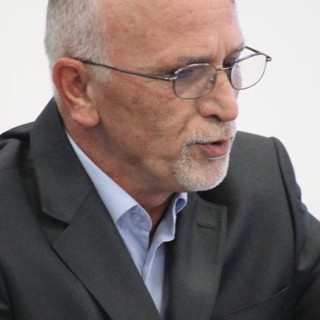 Studiuesi letrar Sherafedin Kadriu