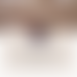 TAKIMI I AUTORIT ME PERSONAZHET E TIJ