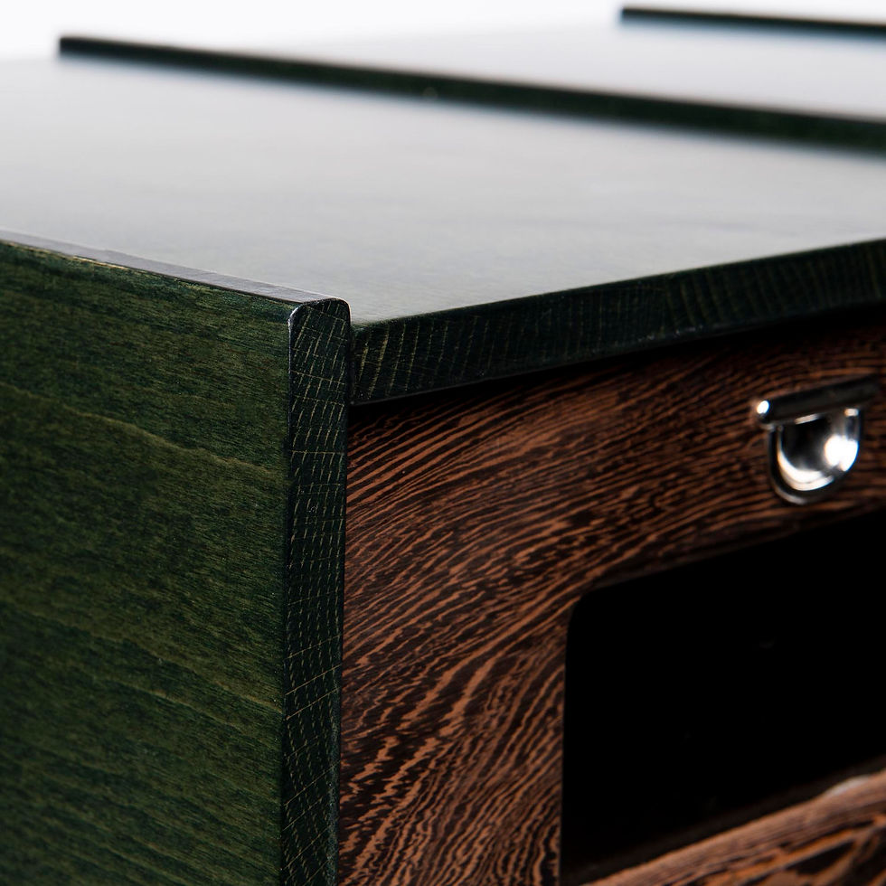 Miniatura: Dřevěný botník Wengue