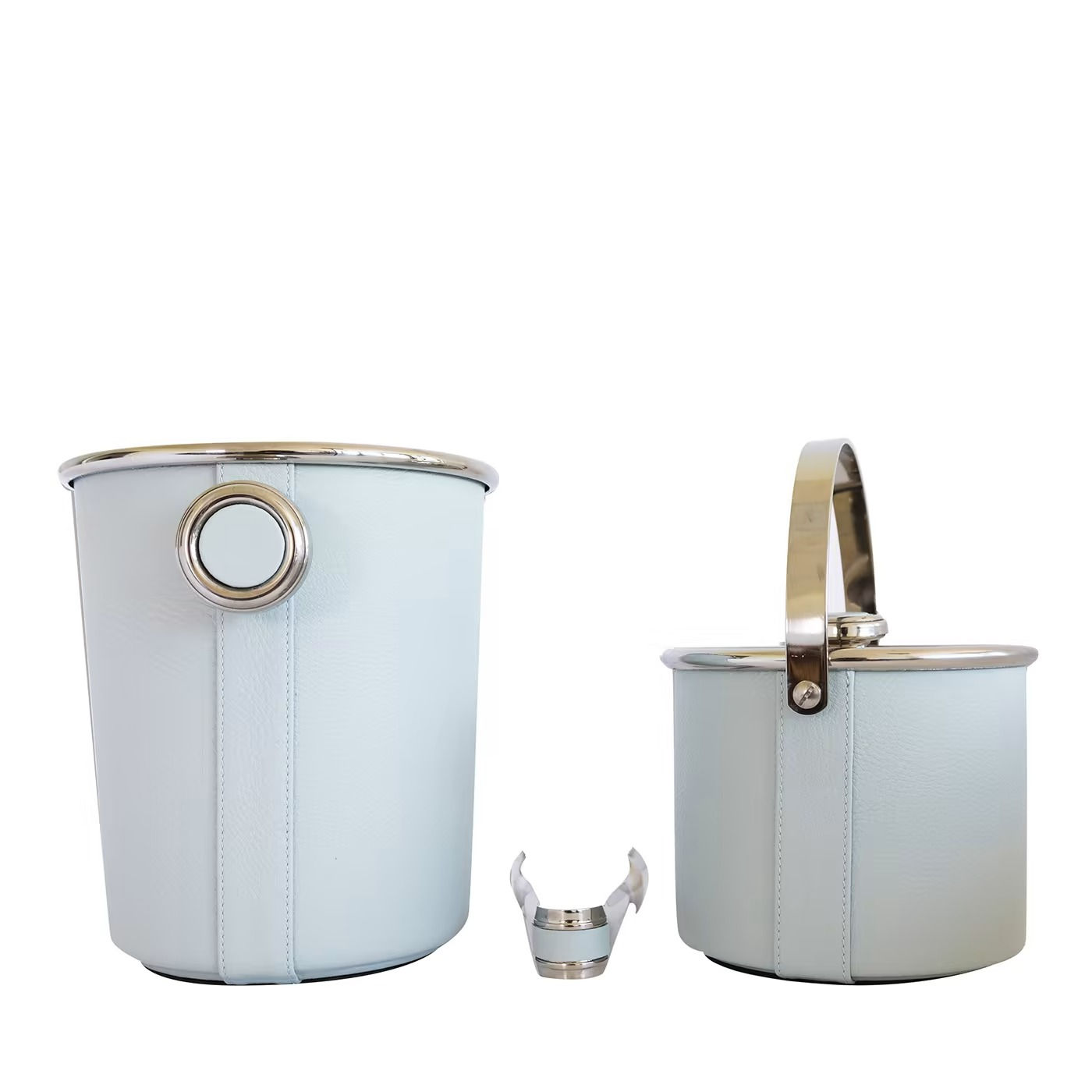 A luxury set for serving drinks