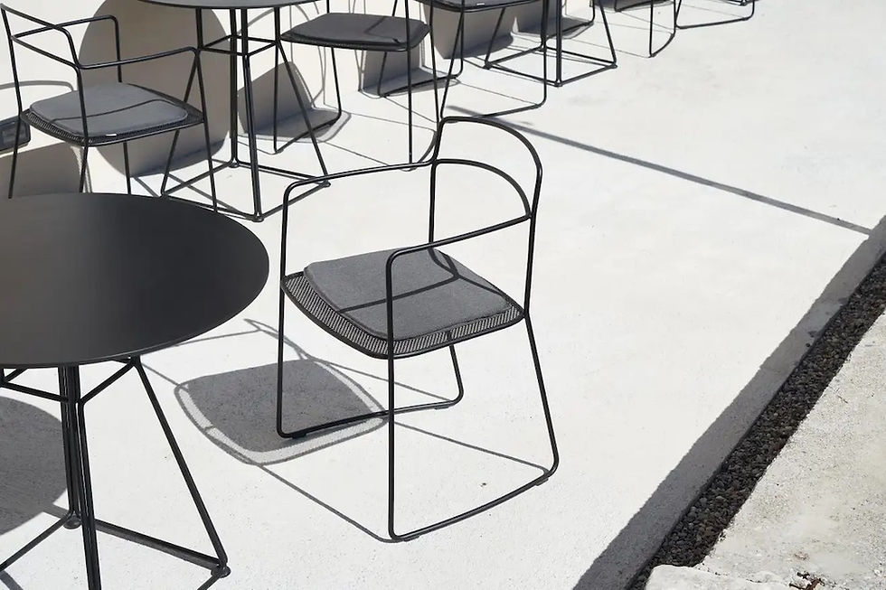 Miniatura: Stůl Monastero