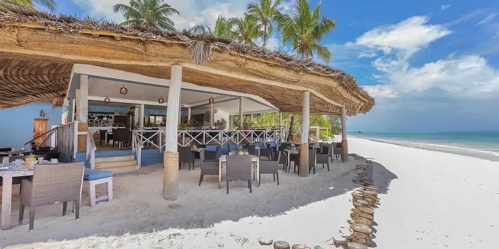 zanzibar-melia-gabi-beach-restaurant-kids-hotel-ocean.webp