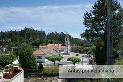 Vista parcial complexo Paroquial de Antas(.S.Paio)-Foto de Alda viana.jpg