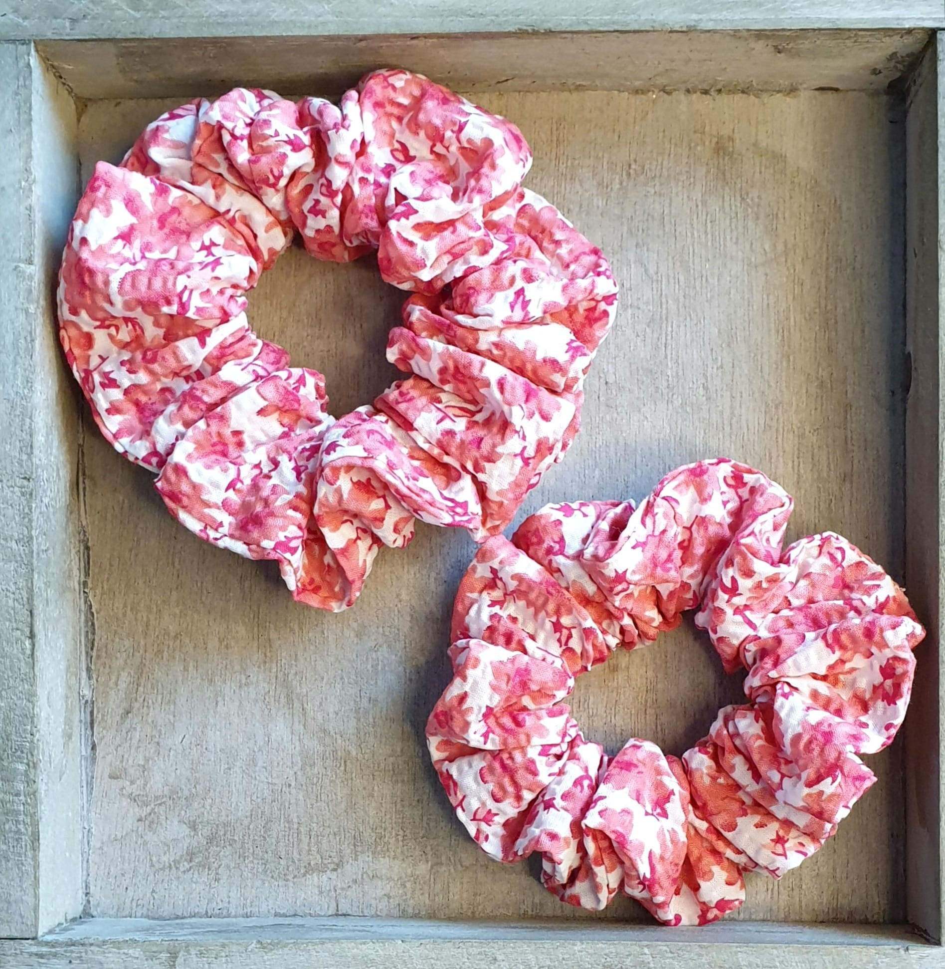 Blumenmuster Rot/Weiss