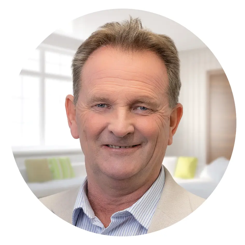 best-real-estate-agent-waikanae-paraparaumu-raumati-ricky-bartlett-profile-pic-in-circle.w