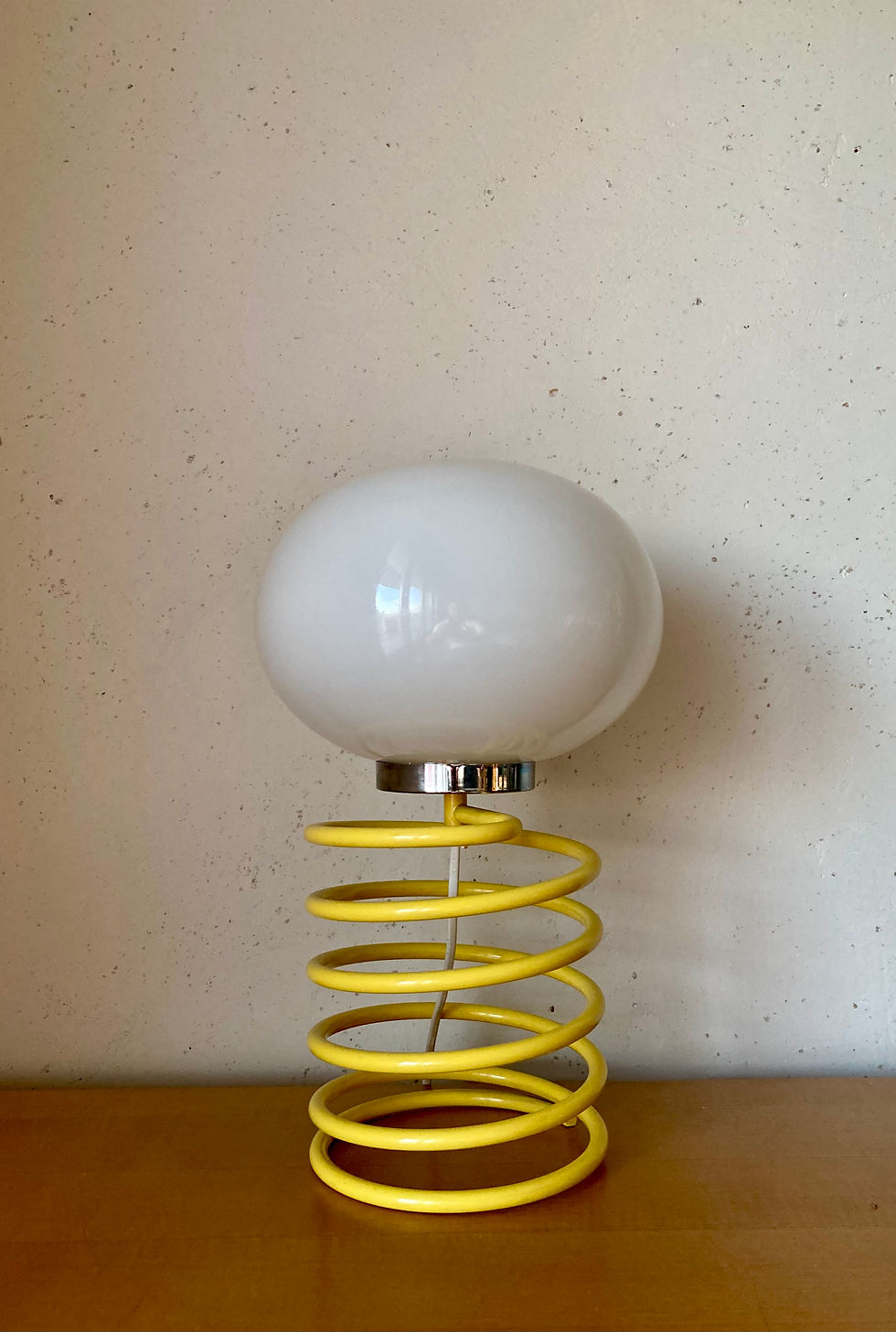 Lampe ressort Ingo Maurer vintage années 60