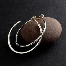 Well, they're the biggest I make!
Available with different textures or I could omit the texture altogether and leave a simple, high-polish finish