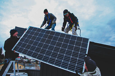 otgpower_workers_lifting_setup.jpeg