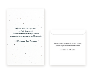 Verso d'une carte à semer et d'un sachet de graines avec un message de remerciement personnalisé