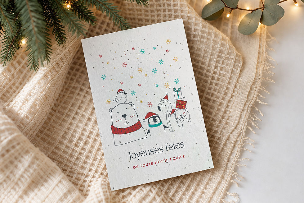 Banquise, carte de Noël à semer personnalisable posée sur un tricot, entre sapin et lumières, fait main au Québec