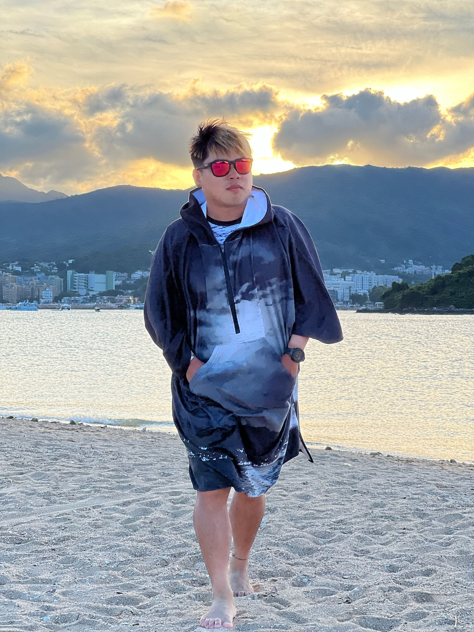 毛巾衣-西貢碼頭（黑色）