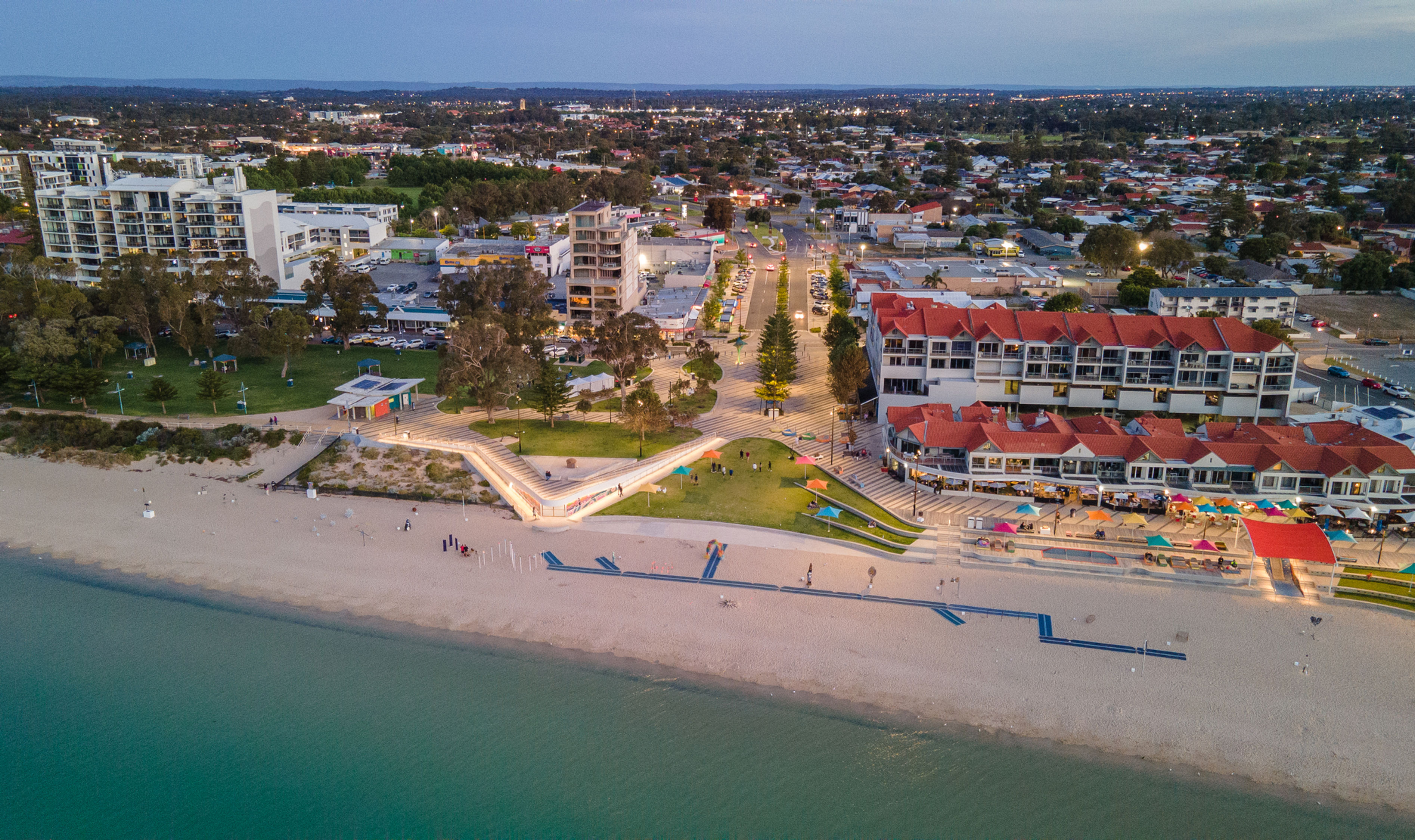 CASTAWAY SCULPTURES BY THE SEA