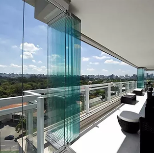 Portas em Cortina de Vidro.webp